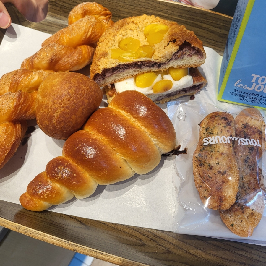 뚜레쥬르 철산역점 사진 6