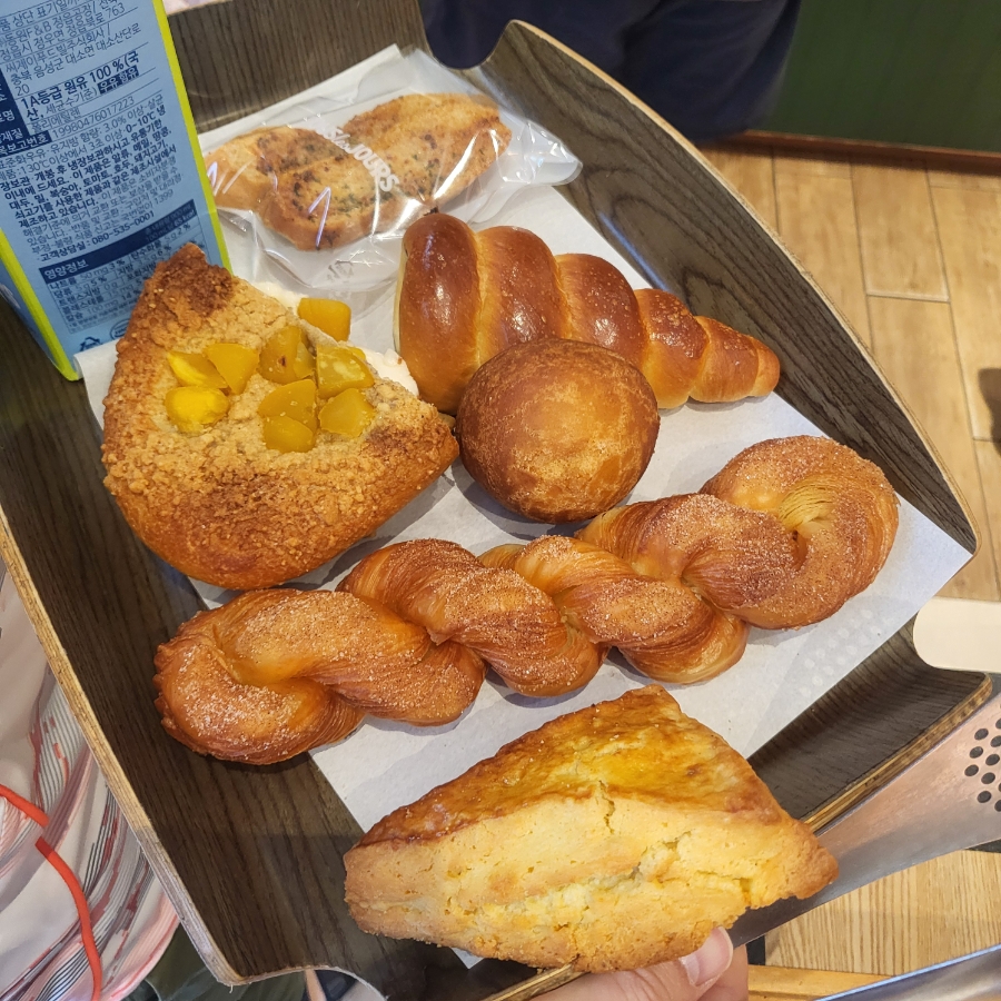 뚜레쥬르 철산역점 사진 8