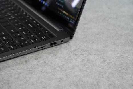 삼성전자 갤럭시북5 프로 NT960XHA-K52A 리뷰 – 인텔 루나레이크와 32GB로 16인치 프리미엄 AI 노트북 이미지 19