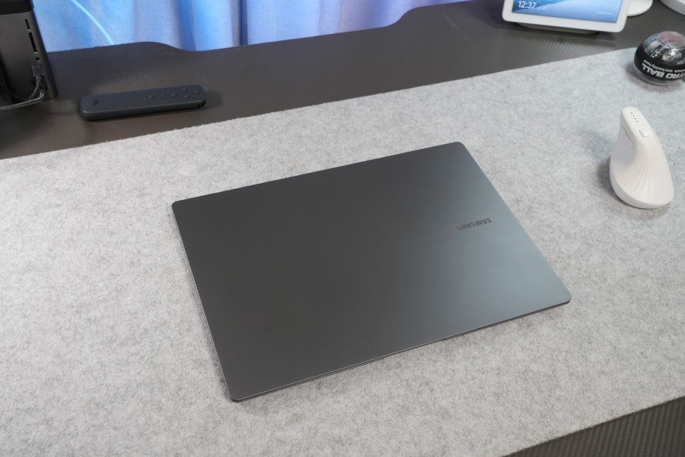 삼성전자 갤럭시북5 프로 NT960XHA-K52A 리뷰 – 인텔 루나레이크와 32GB로 16인치 프리미엄 AI 노트북 이미지 5
