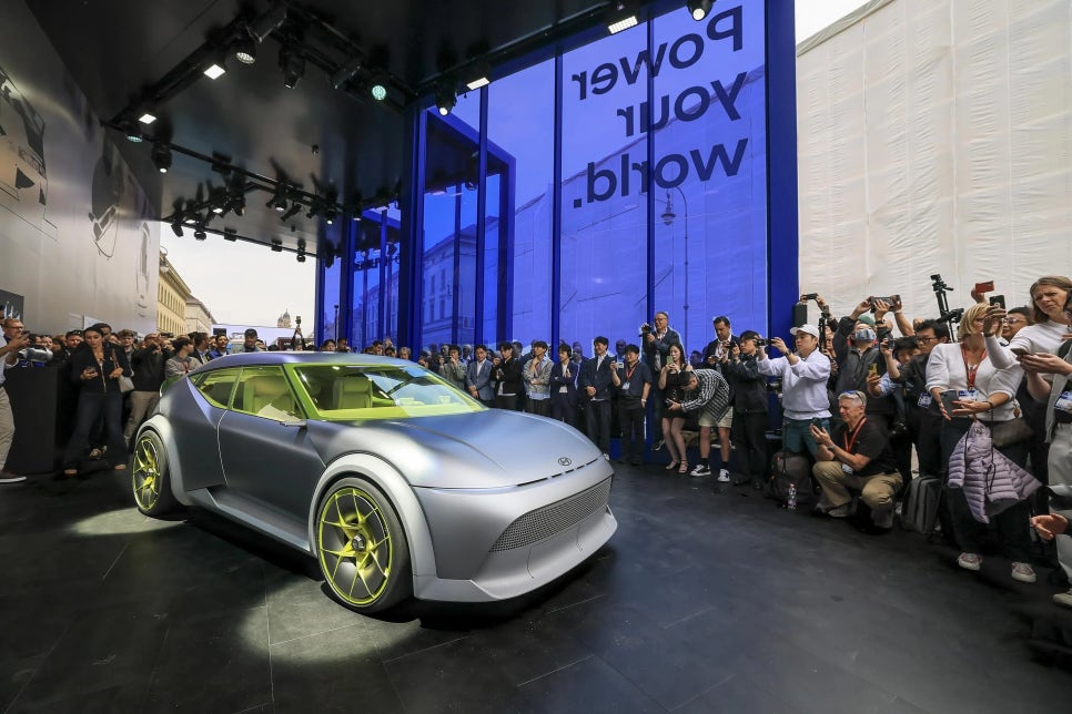 현대 Concept THREE, IAA Mobility 2025에서 공개된 새로운 전기차 비전 이미지 2