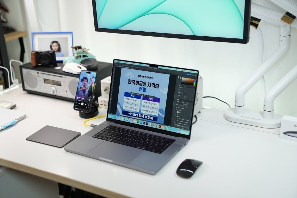 매직 마우스 2 블랙 USB-C, 맥을 위한 전용 마우스 맥북프로 16인치와 함께 써보니 이미지 15