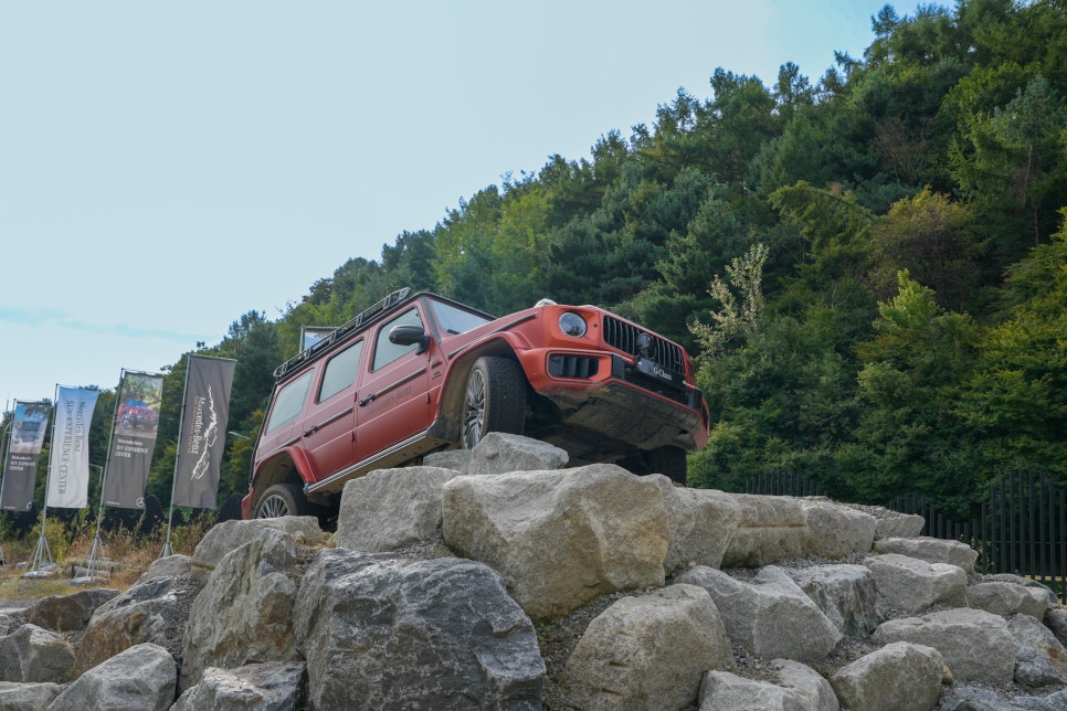 Mercedes-Benz SUV Experience Center, G-Class(G 580) 지바겐 오프로드 시승기 이미지 3