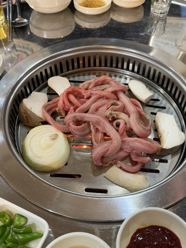 왓다숯불꼼장어 이미지