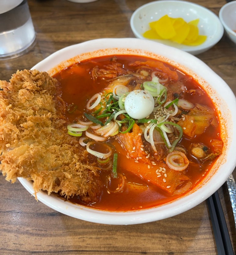 돈짬 이미지