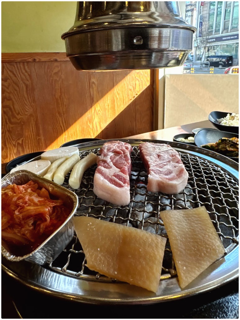 소품은돼지 이미지