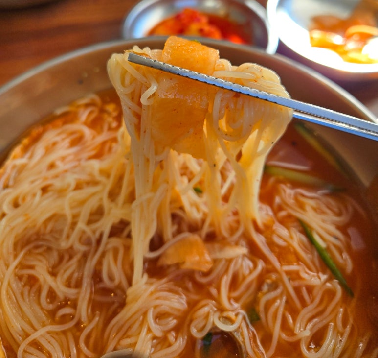 영도빨간등대밀면 이미지