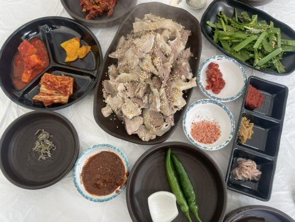 머리고기 전문점 이미지