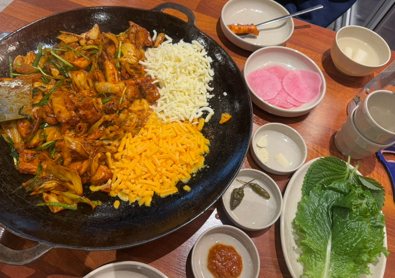 홍대닭갈비성내동 이미지