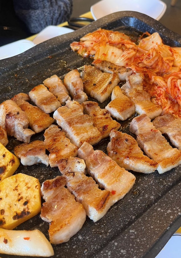 암돼지와꽃등심 이미지