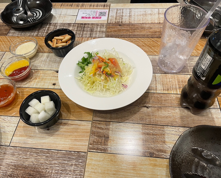 밤은짧고요순살은맛있고맥주는차가워요 이미지