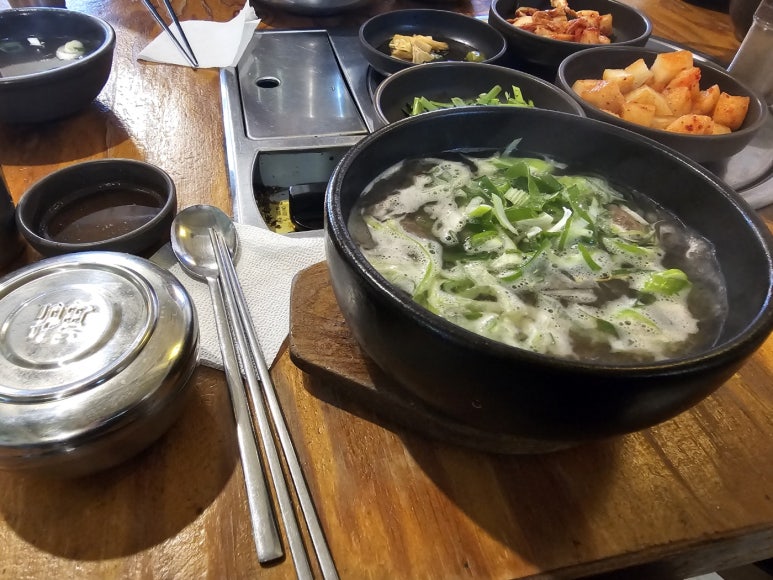 곰바우나주곰탕 이미지