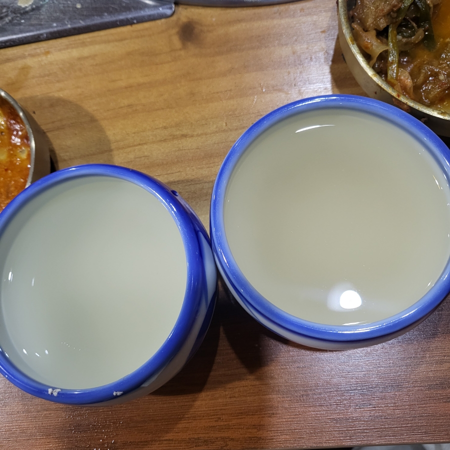 가마골흑염소탕 이미지