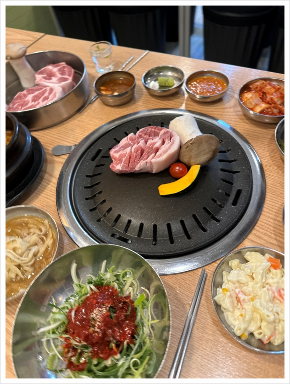 고기창고 이미지