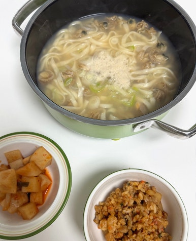 부뚜막손칼국수 이미지