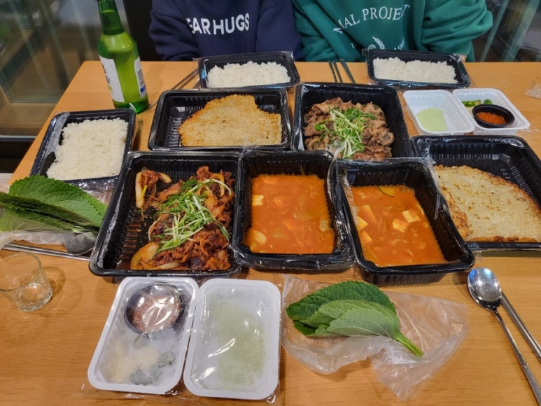 단골석쇠불고기 이미지