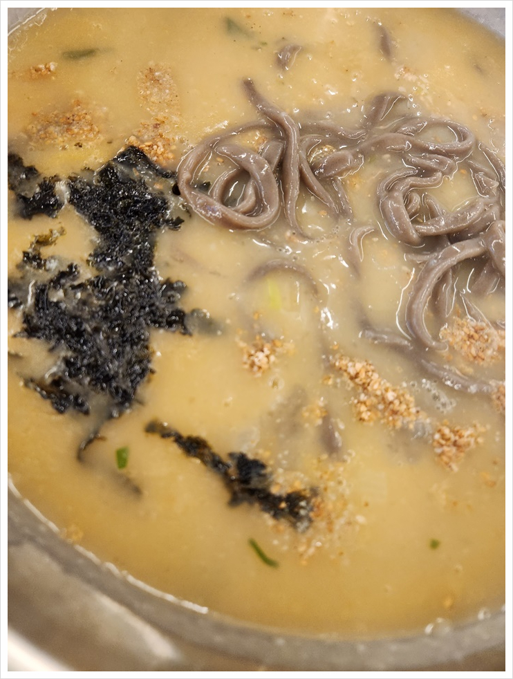 옹심이칼국수 이미지