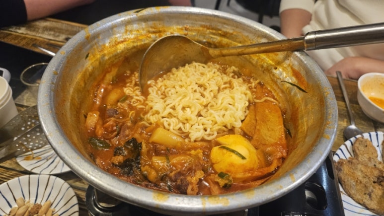 범벅치킨포차 이미지