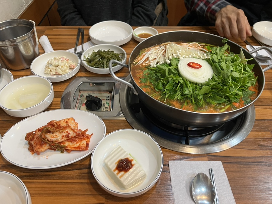 인덕원메기매운탕 이미지