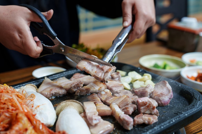 산청흑돼지 이미지