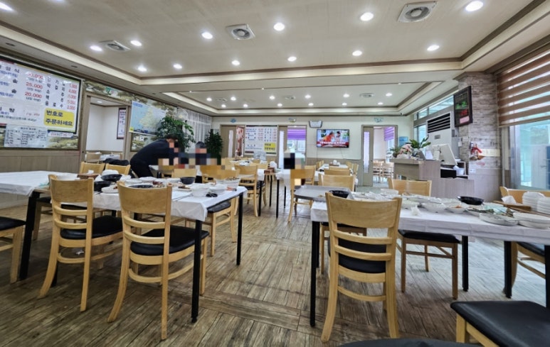 토우영양돌솥밥 이미지