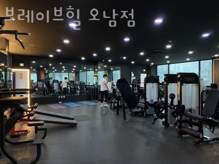 브레이브휘트니스 이미지