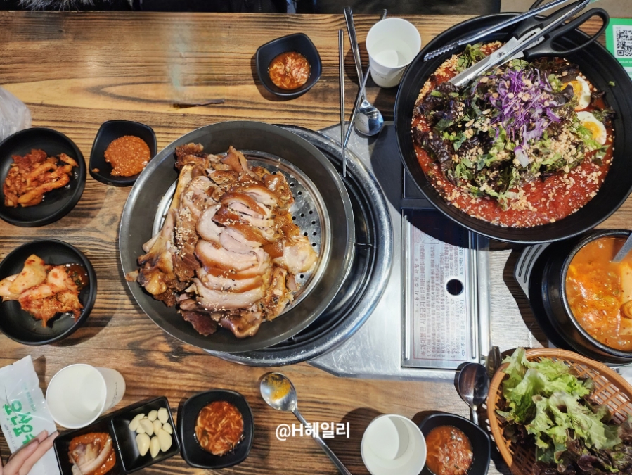 꽉찬순대국족발 이미지