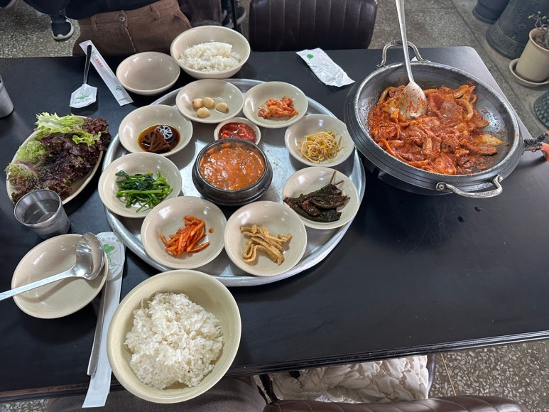 동내기사식당 이미지