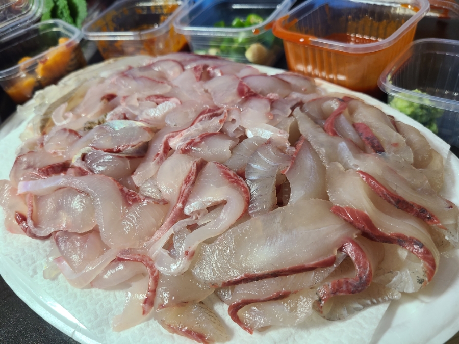 수산시장막썰어횟집 이미지