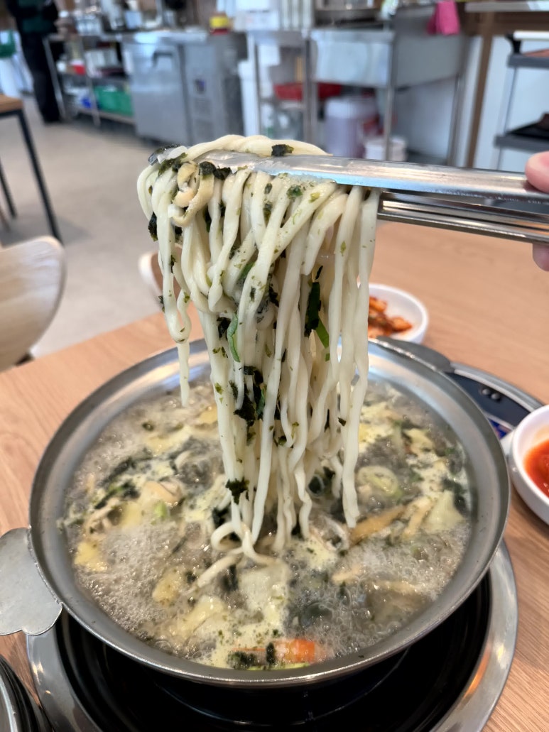팔당원조칼제비 이미지