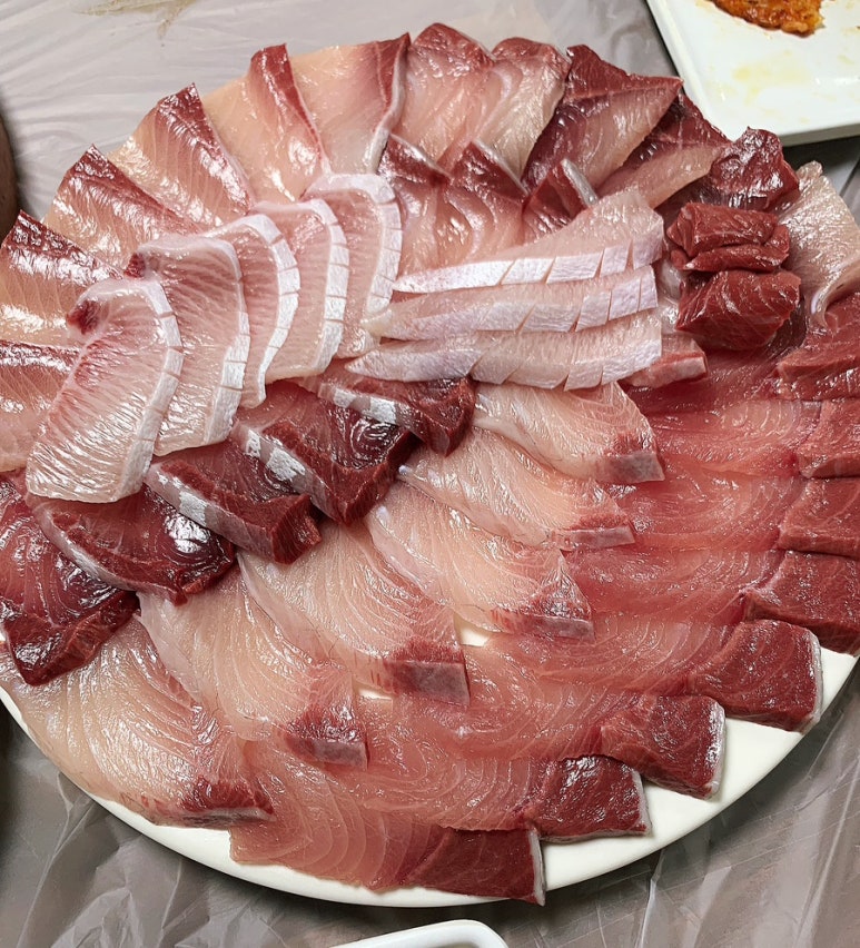 칼맛나는푸짐한횟집 이미지