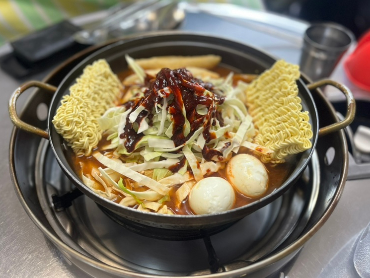 모모즉석떡볶이 이미지