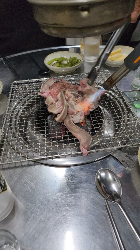 추자도산꼼장어메추리구이 이미지