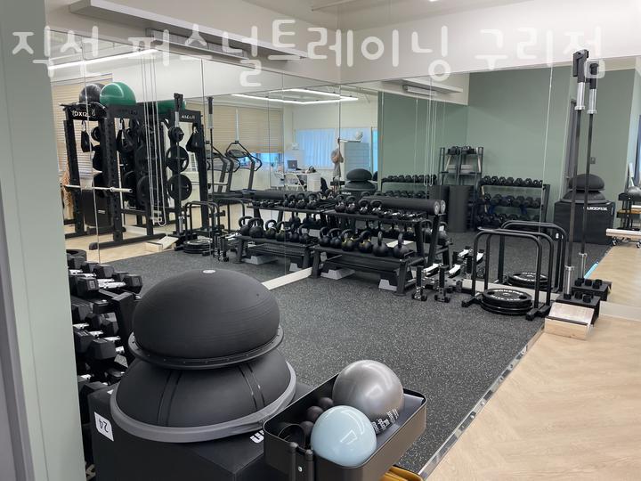 직선퍼스널트레이닝 이미지