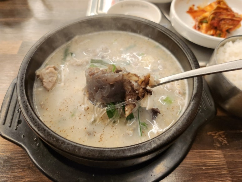 청년감자탕순대국 중곡역점 이미지