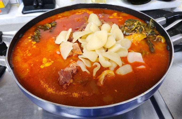 늘 통큰 감자탕 이미지