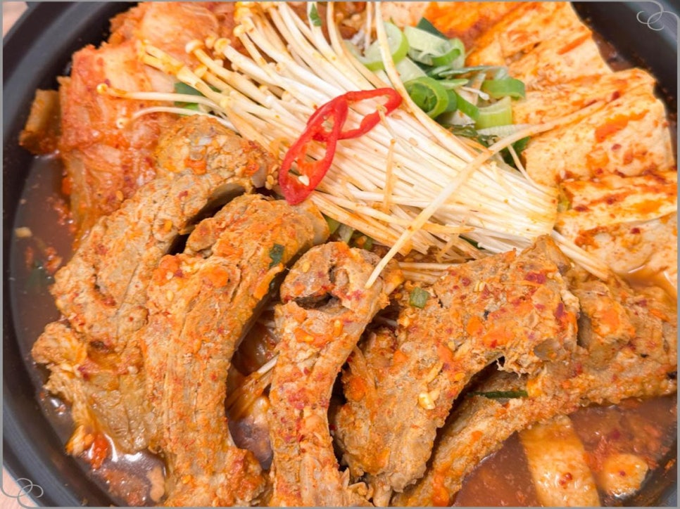 고기듬뿍 김치찌개&김치찜 이미지