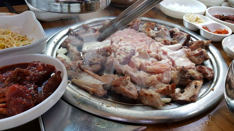 숯불생고기 이미지