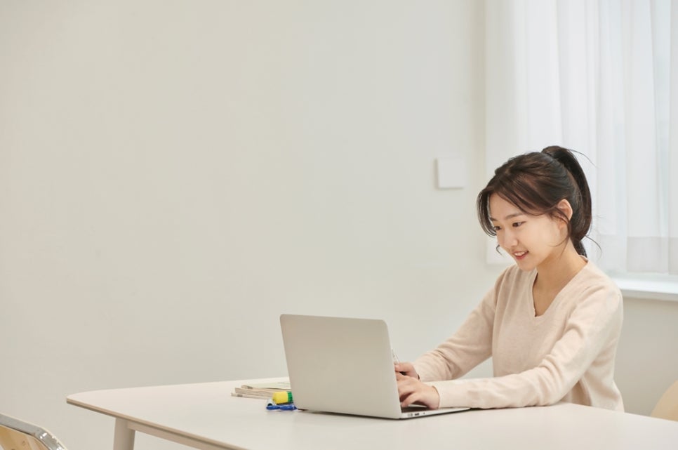 대리인력 이미지