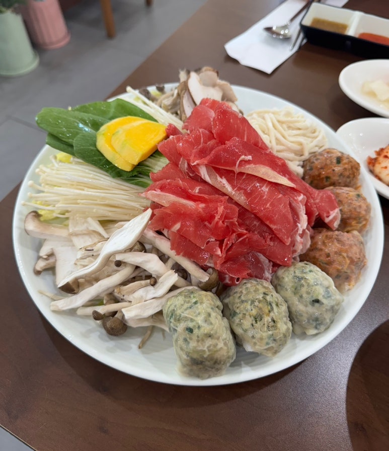 반달곰만두 이미지