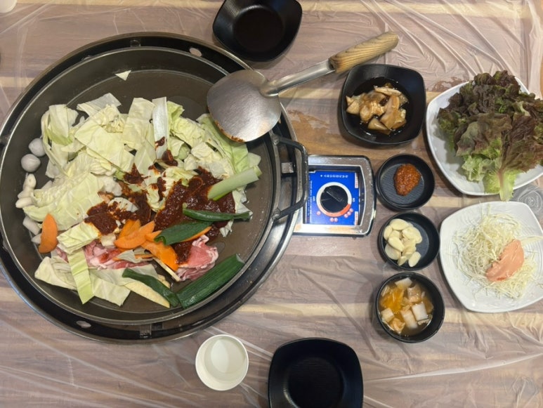 진성닭갈비.신라찜닭.김형우족발 이미지