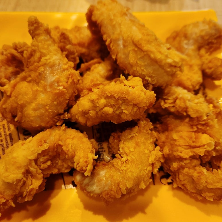 칠구치킨 이미지