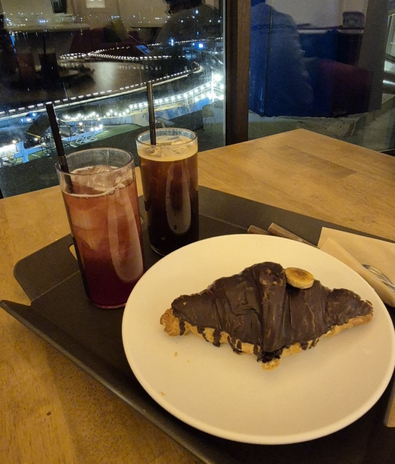카페토브, 연꽃샤브 이미지