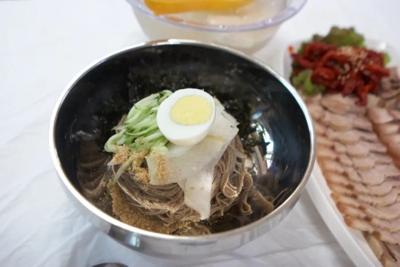 공항메밀국수 이미지