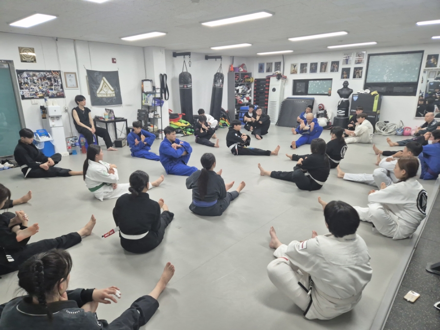 유장군솥뚜껑삼겹살 이미지