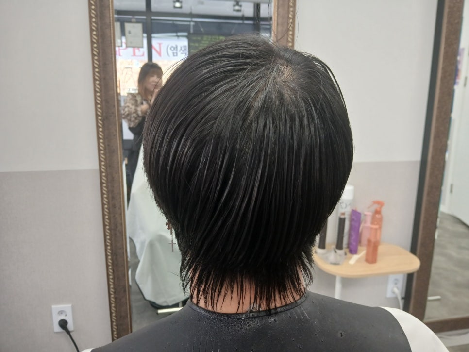 헤어꾸미기 이미지