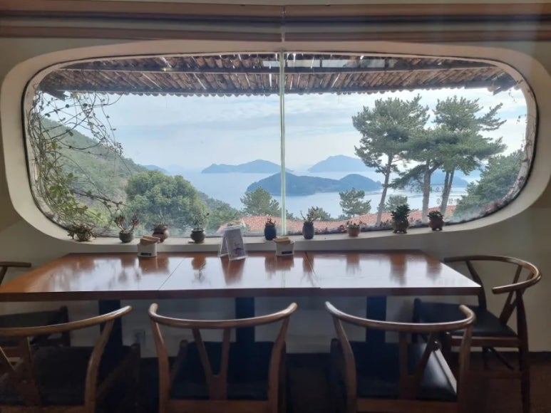 루나피에나커피숍 이미지