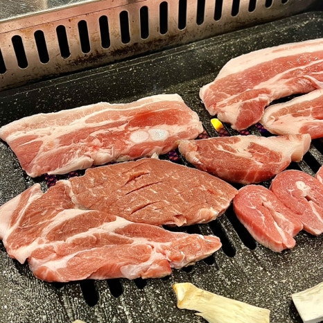 친환경돼지식육식당 이미지