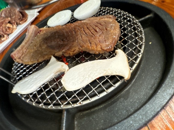 자연숯불화로구이 이미지