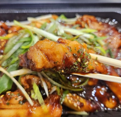 청년숯불두마리치킨 이미지